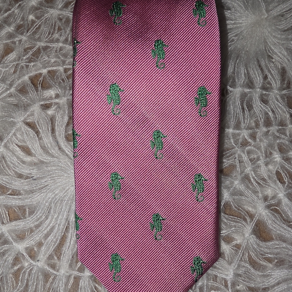 Lilly Pulitzer Pink Tie with Green Seahorse Motif